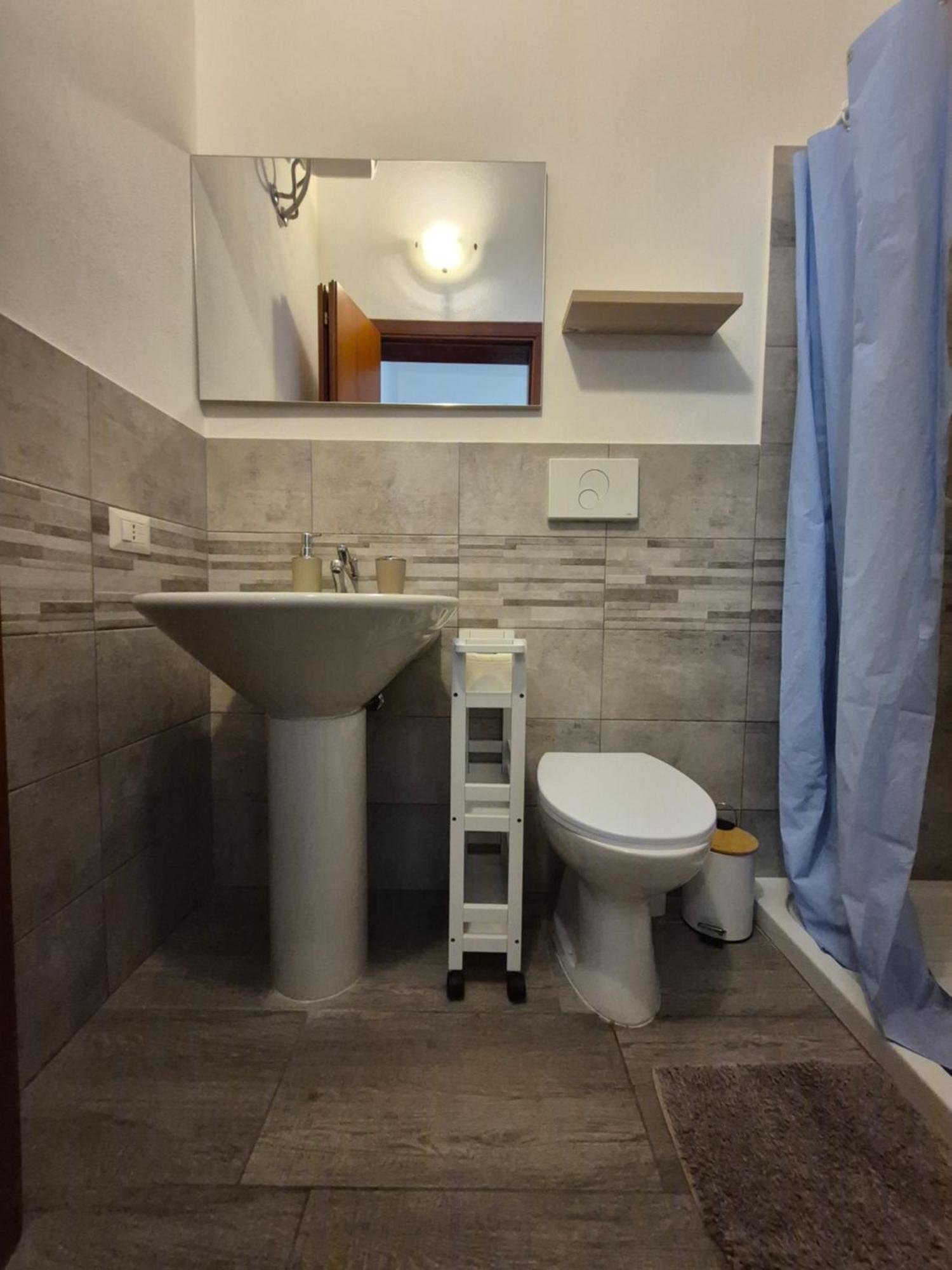 Casa Vacanza Monoboito 콰르투 산텔레나 외부 사진