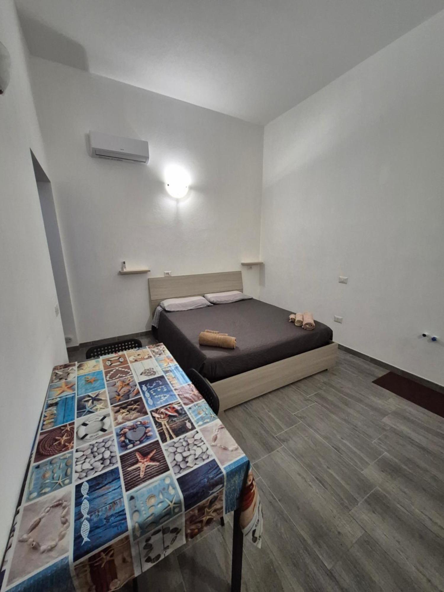Casa Vacanza Monoboito 콰르투 산텔레나 외부 사진
