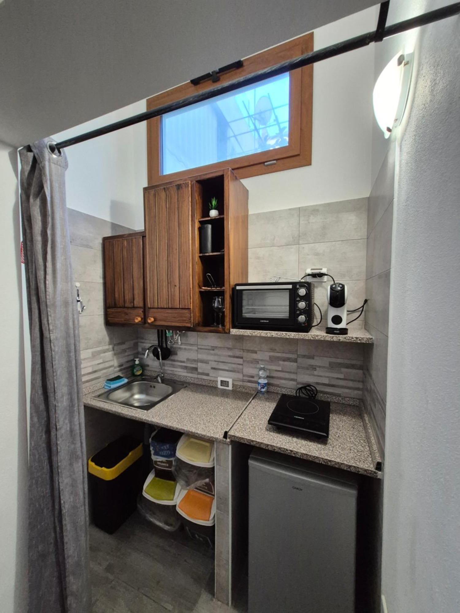 Casa Vacanza Monoboito 콰르투 산텔레나 외부 사진