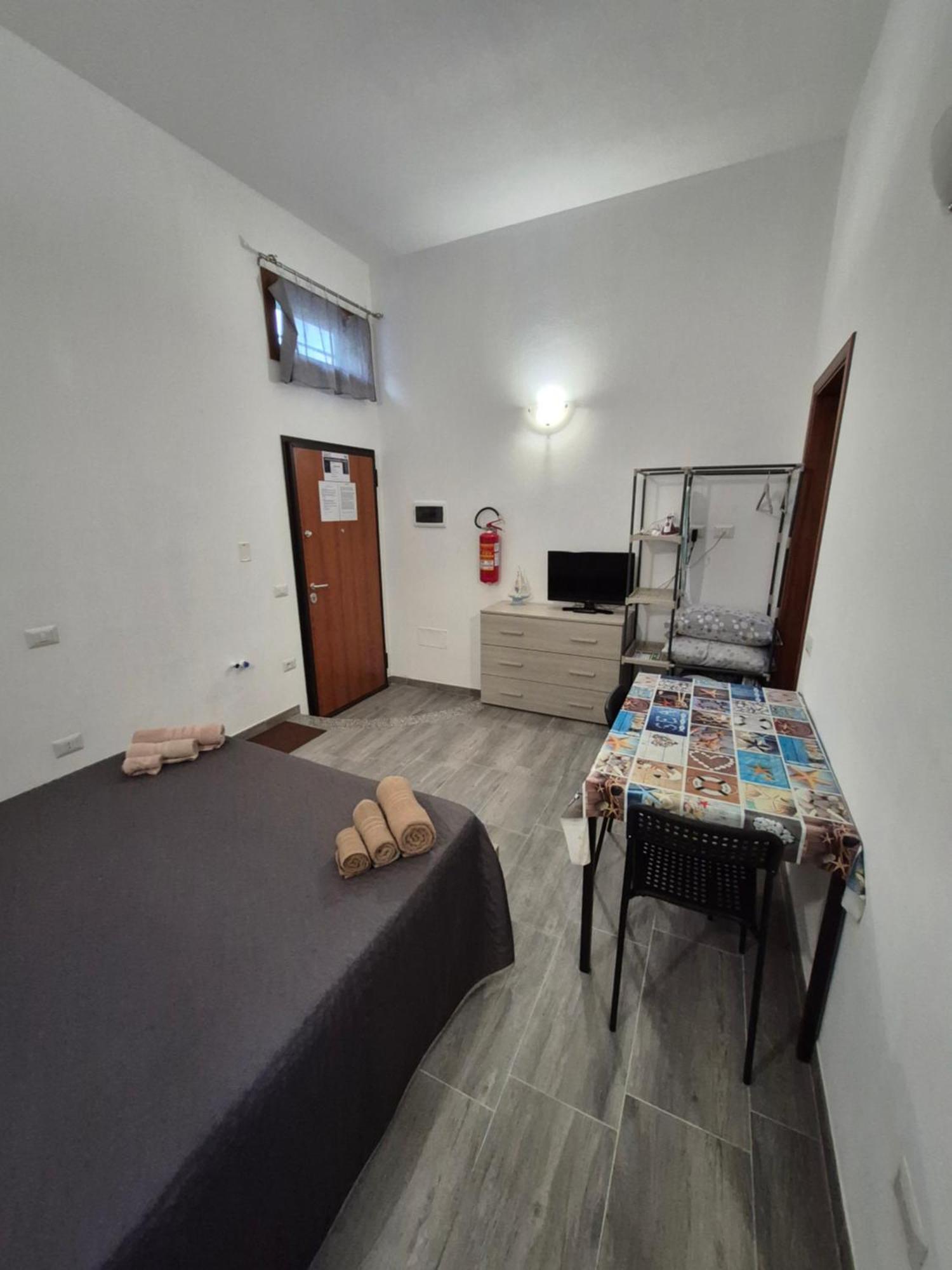 Casa Vacanza Monoboito 콰르투 산텔레나 외부 사진
