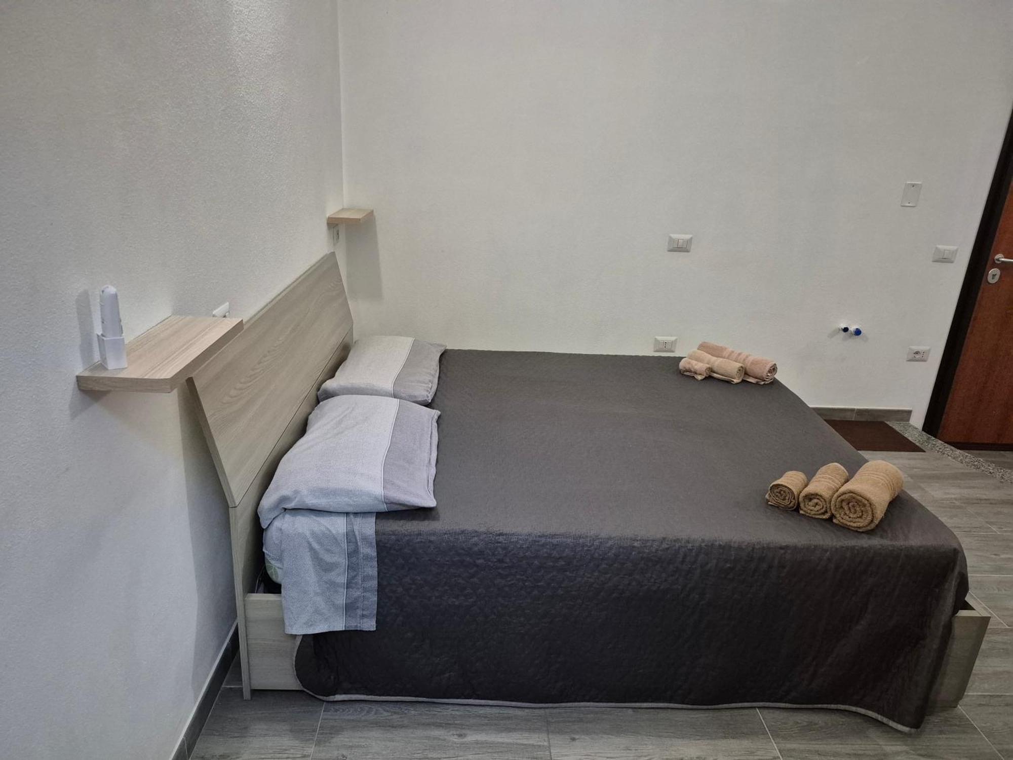 Casa Vacanza Monoboito 콰르투 산텔레나 외부 사진