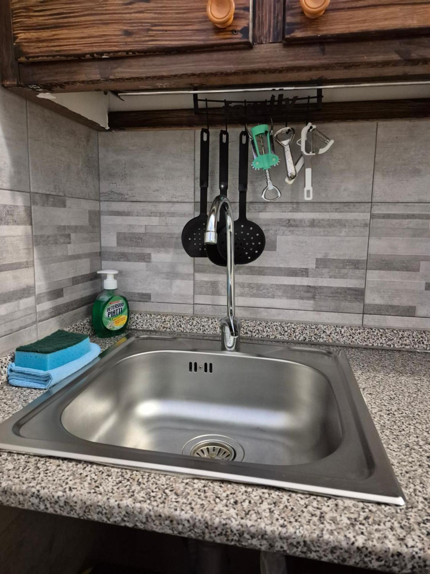 Casa Vacanza Monoboito 콰르투 산텔레나 외부 사진